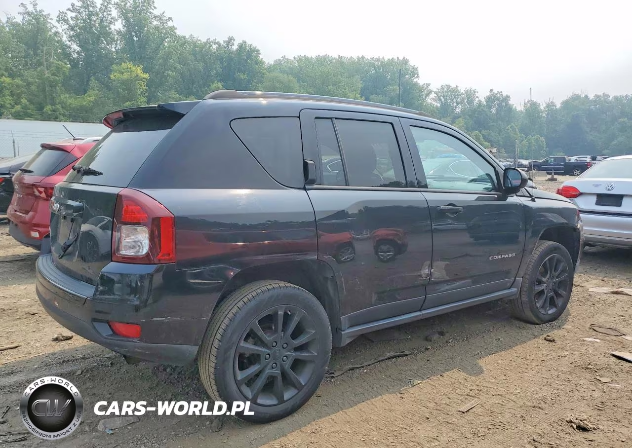 2012 Jeep Compass Latitude VIN:1C4NJDEB1CD686860 - 3