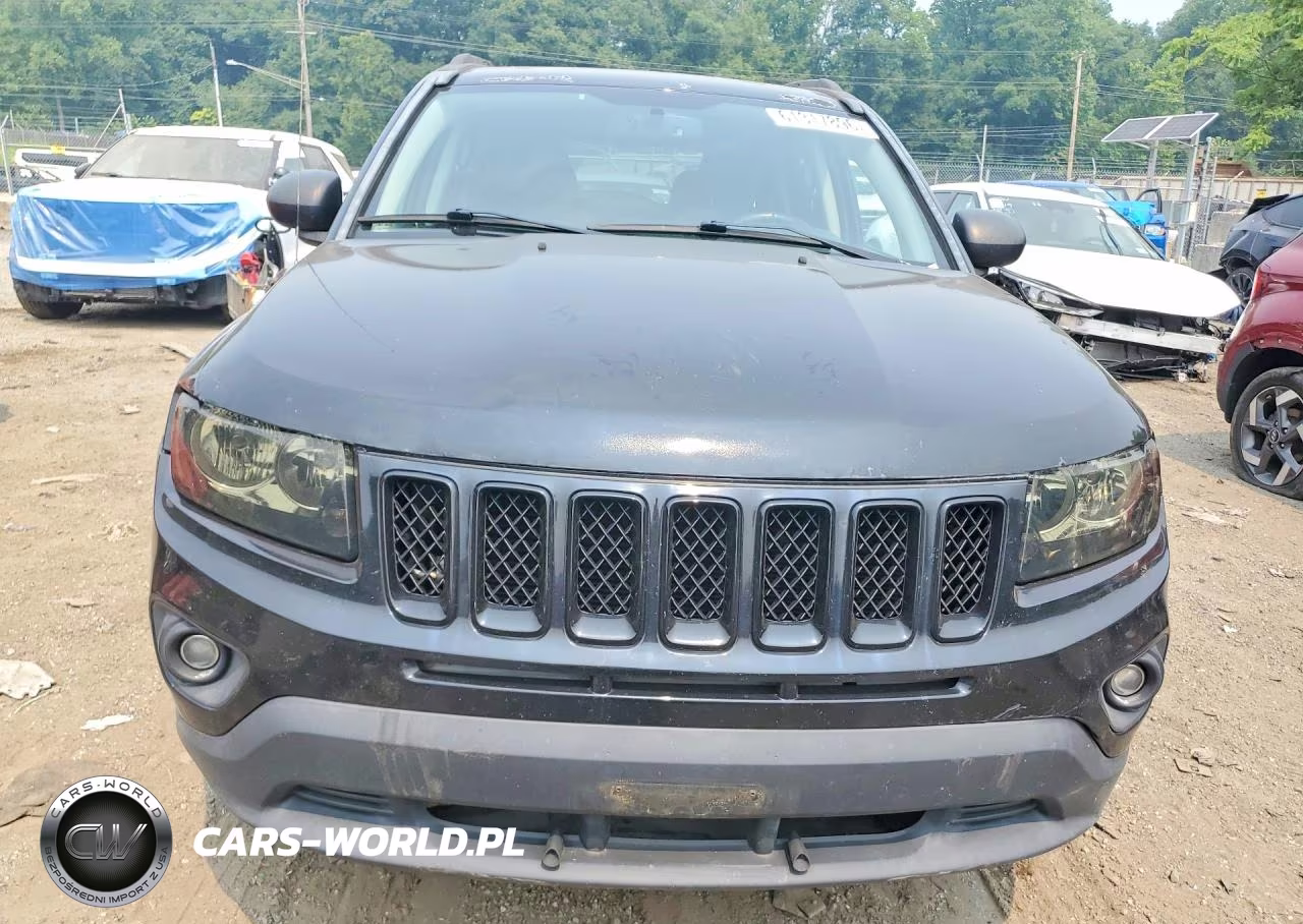 2012 Jeep Compass Latitude VIN:1C4NJDEB1CD686860 - 5