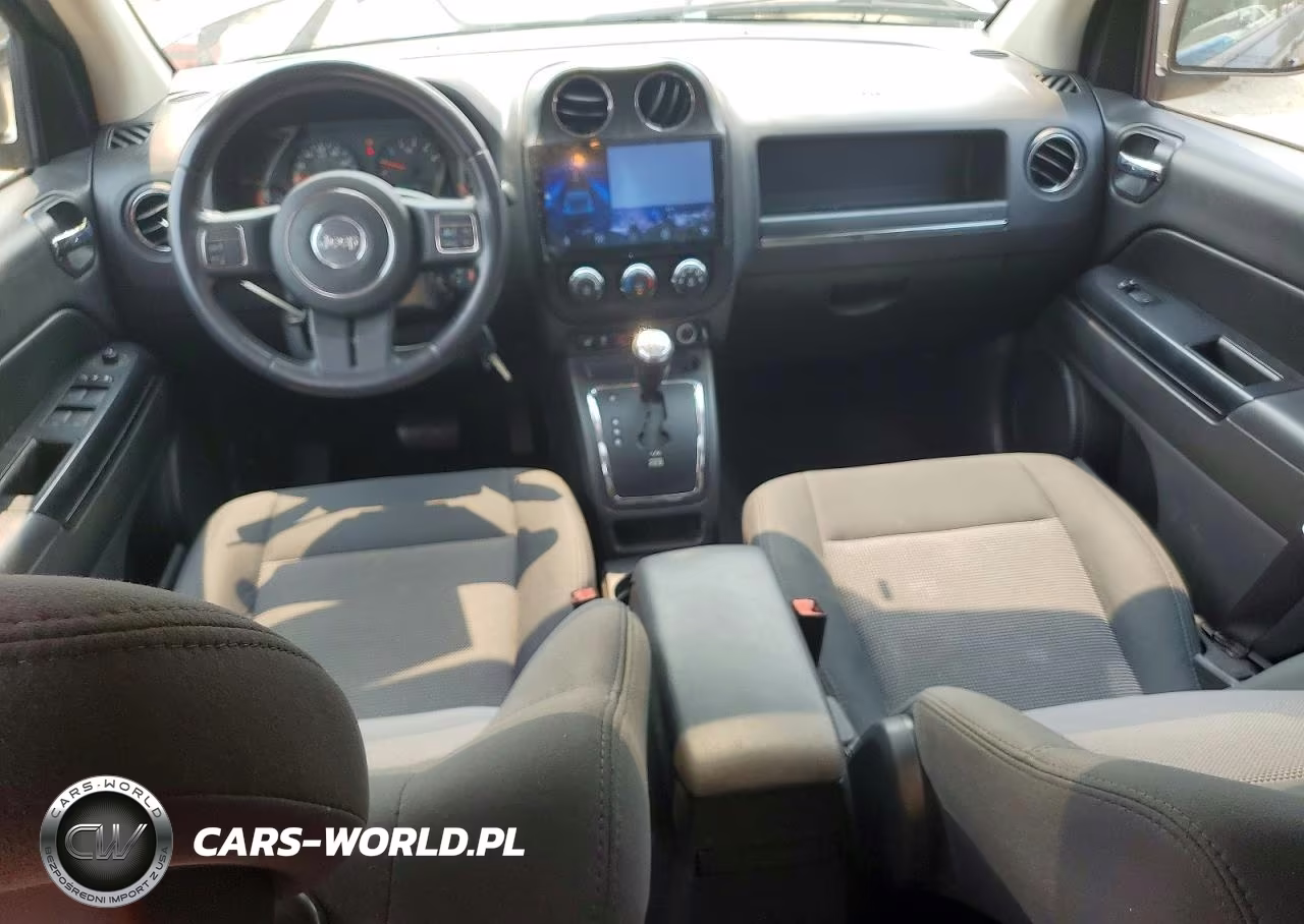 2012 Jeep Compass Latitude VIN:1C4NJDEB1CD686860 - 8