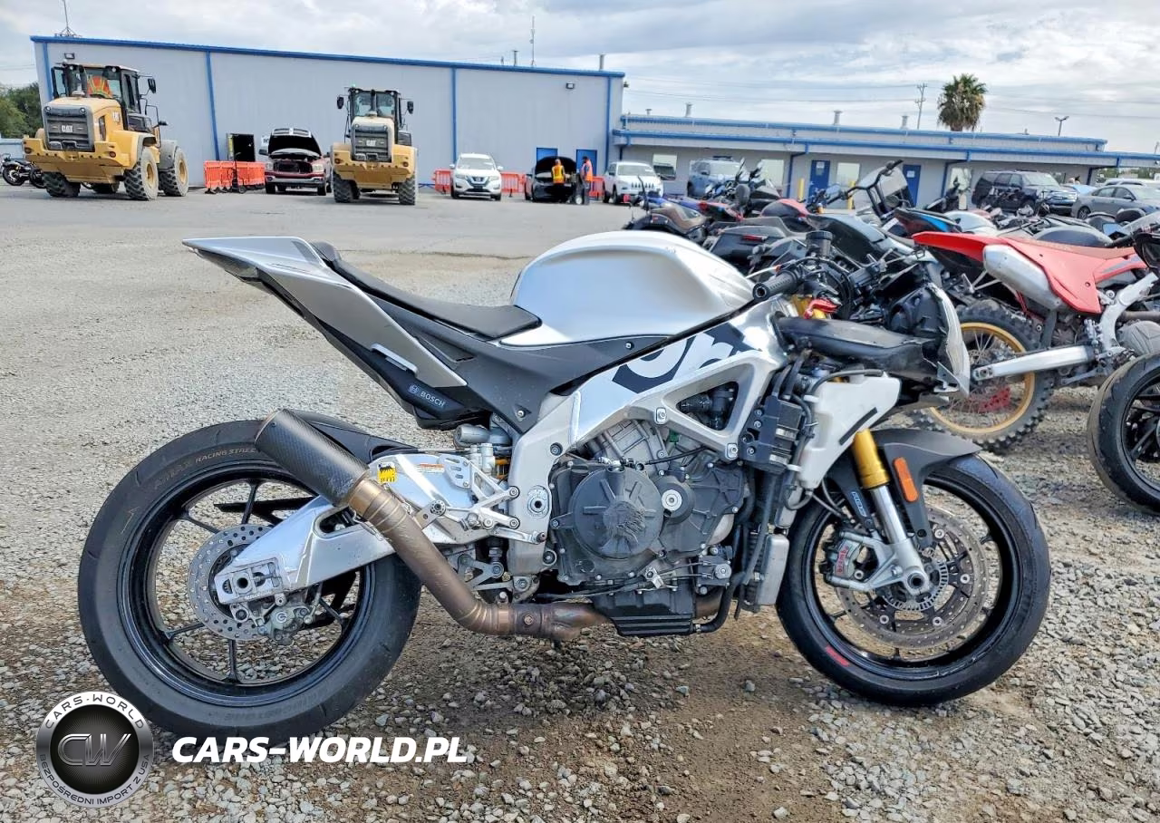 2016 Aprilia Rsv4 Rf – zdjęcie 1 z 9