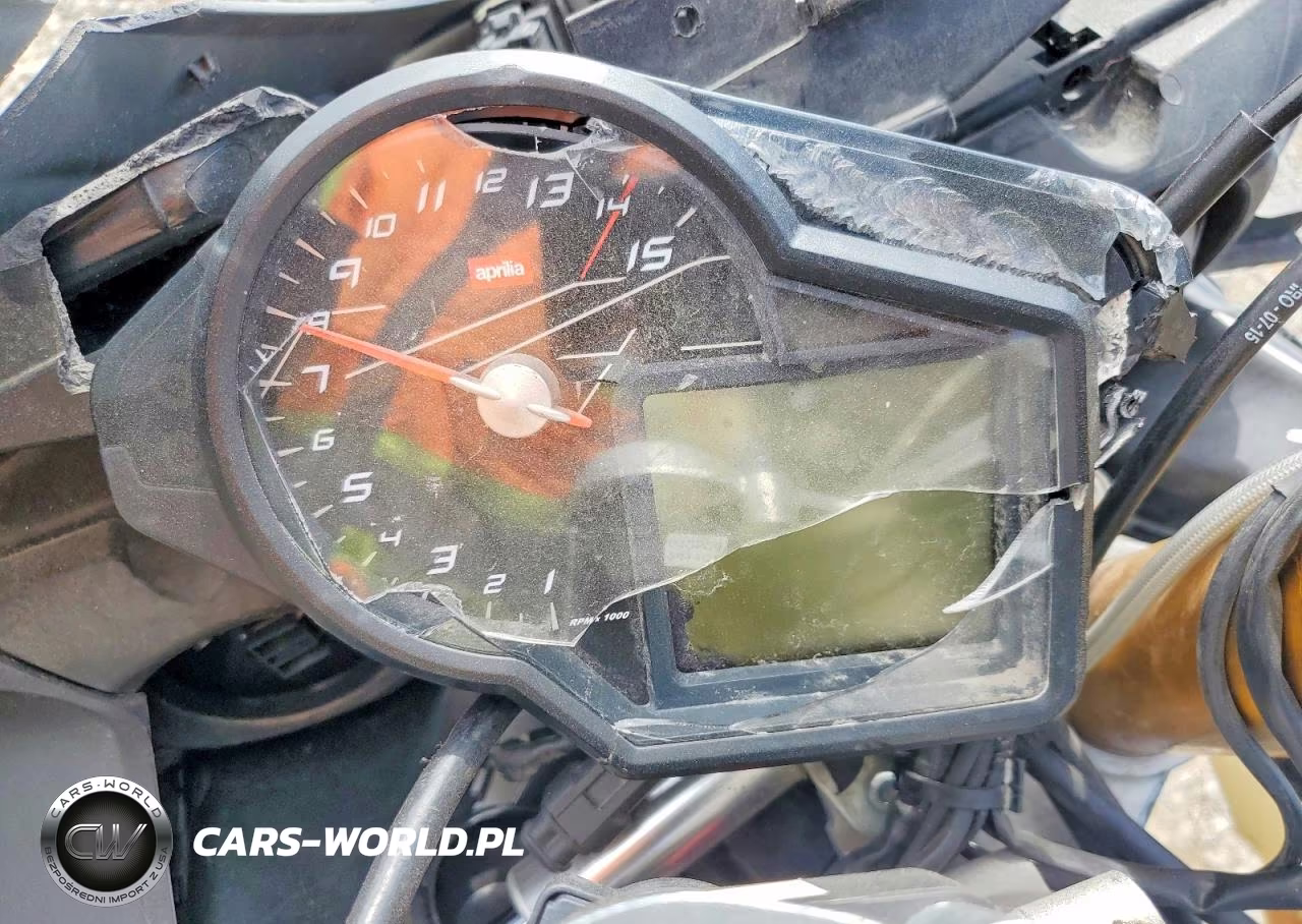 2016 Aprilia Rsv4 Rf VIN:ZD4RKUB01GS000324 - 7