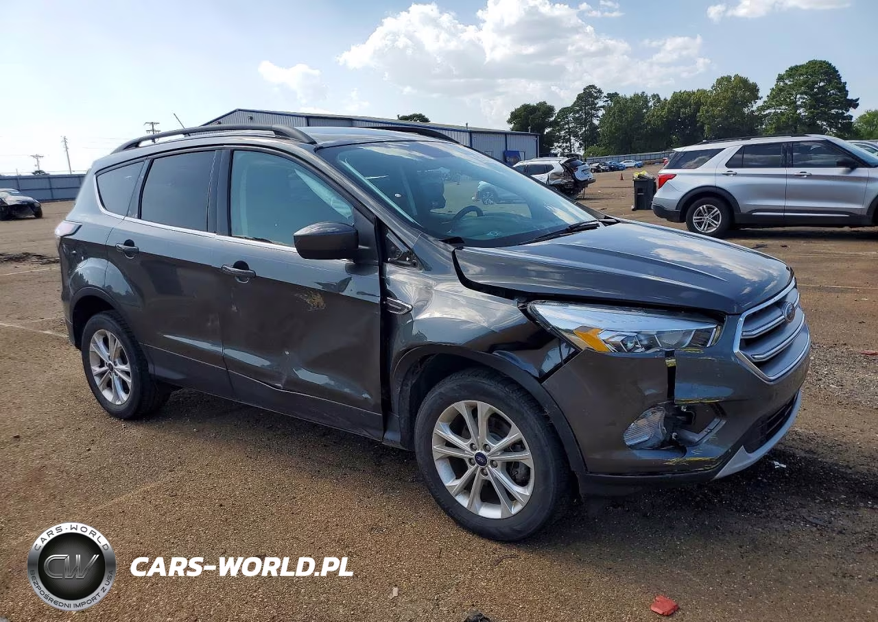 2017 Ford Escape Se VIN:1FMCU0GD6HUB41343 - 4