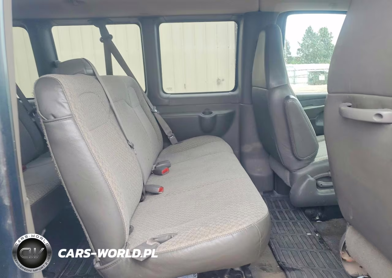 2008 Chevrolet Express G1500 VIN:1GNFH154581211695 - 11