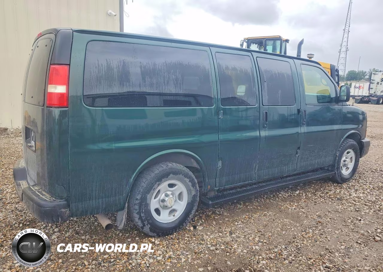 2008 Chevrolet Express G1500 VIN:1GNFH154581211695 - 3