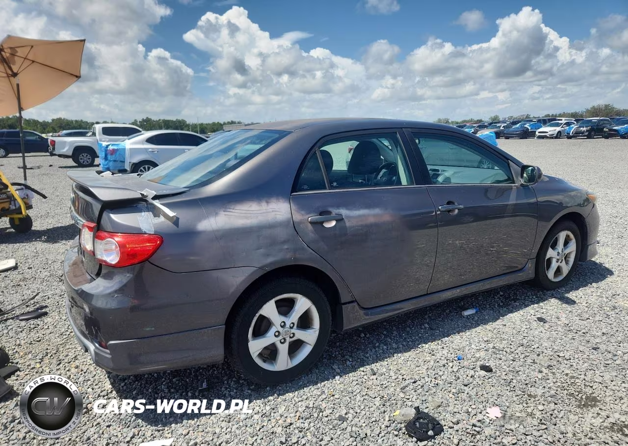 2013 Toyota Corolla S VIN:5YFBU4EE8DP173172 - 3