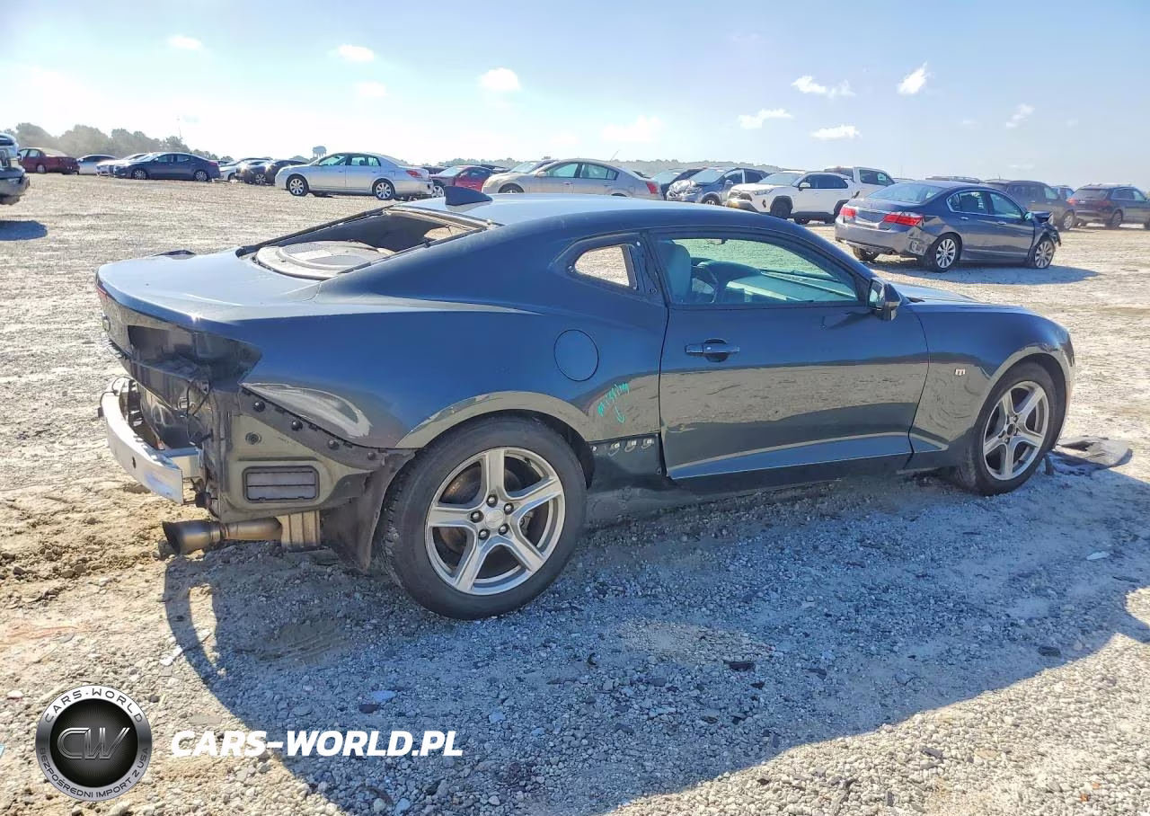 2017 Chevrolet Camaro Lt VIN:1G1FD1RX6H0142510 - 3