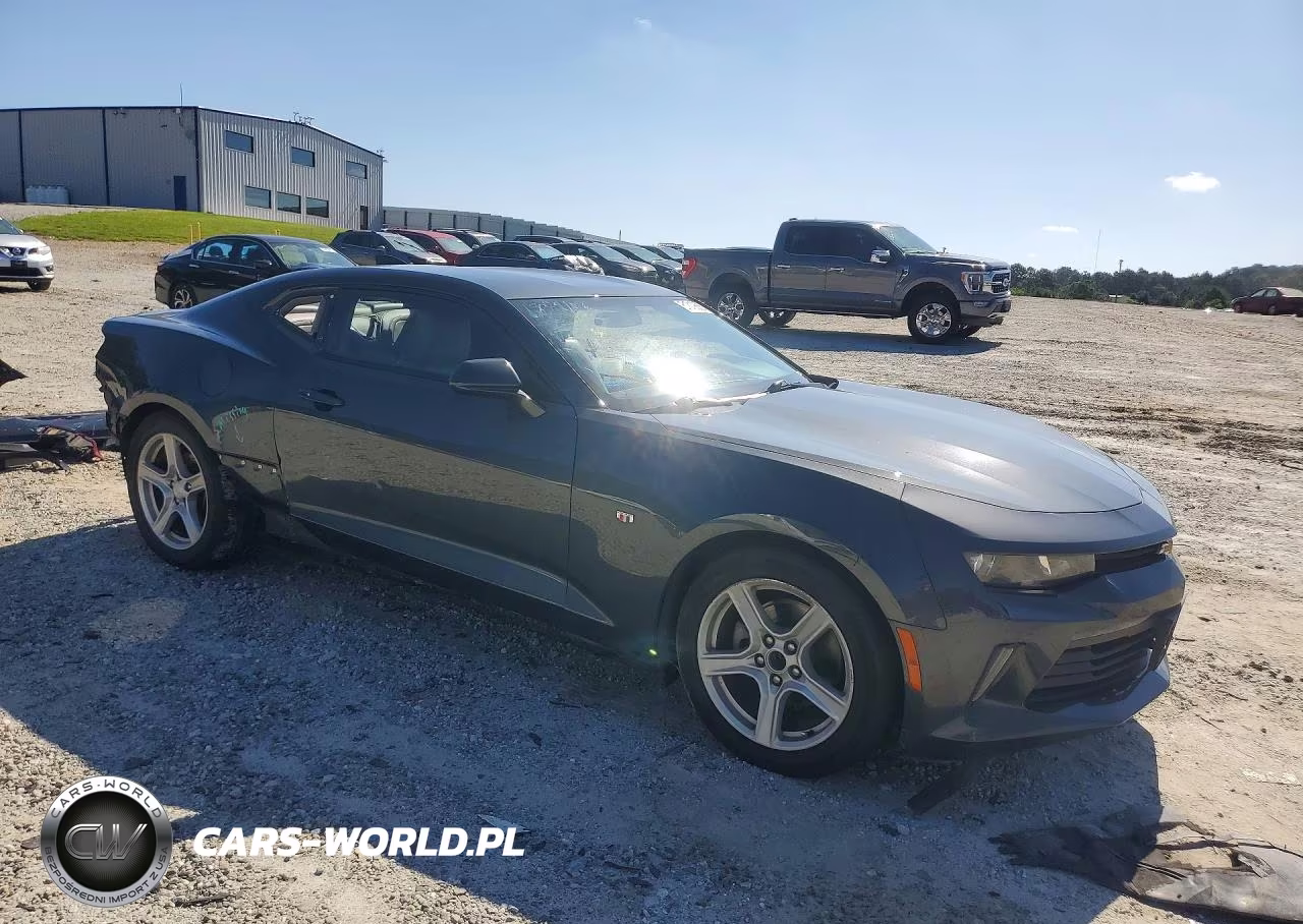 2017 Chevrolet Camaro Lt VIN:1G1FD1RX6H0142510 - 4