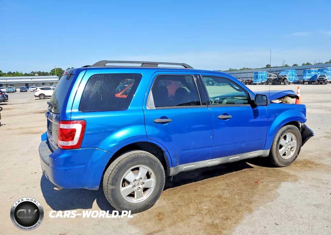 2011 Ford Escape Xlt VIN:1FMCU0D73BKA52783 - 3