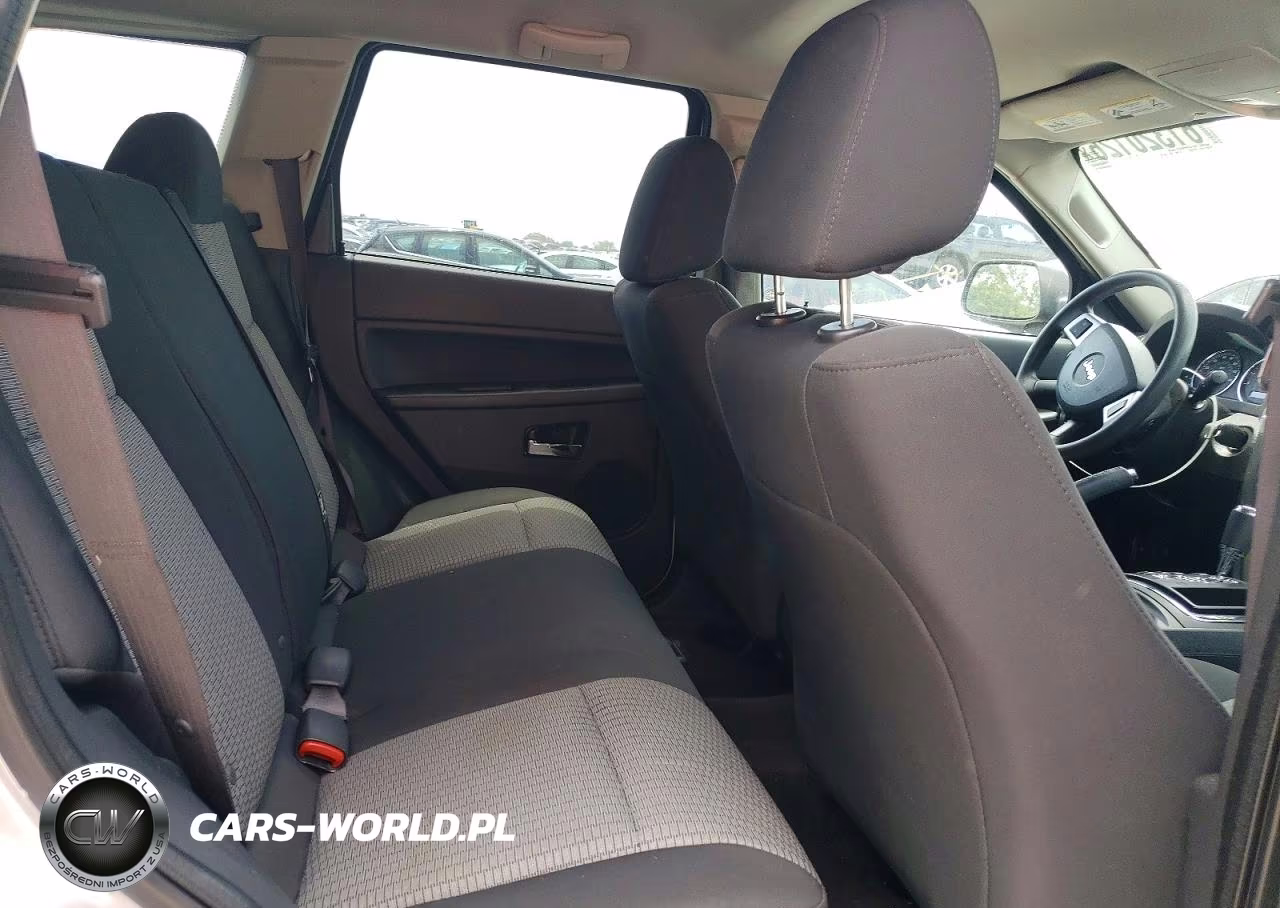 2009 Jeep Grand Cherokee Laredo VIN:1J8GR48K19C510878 - 11