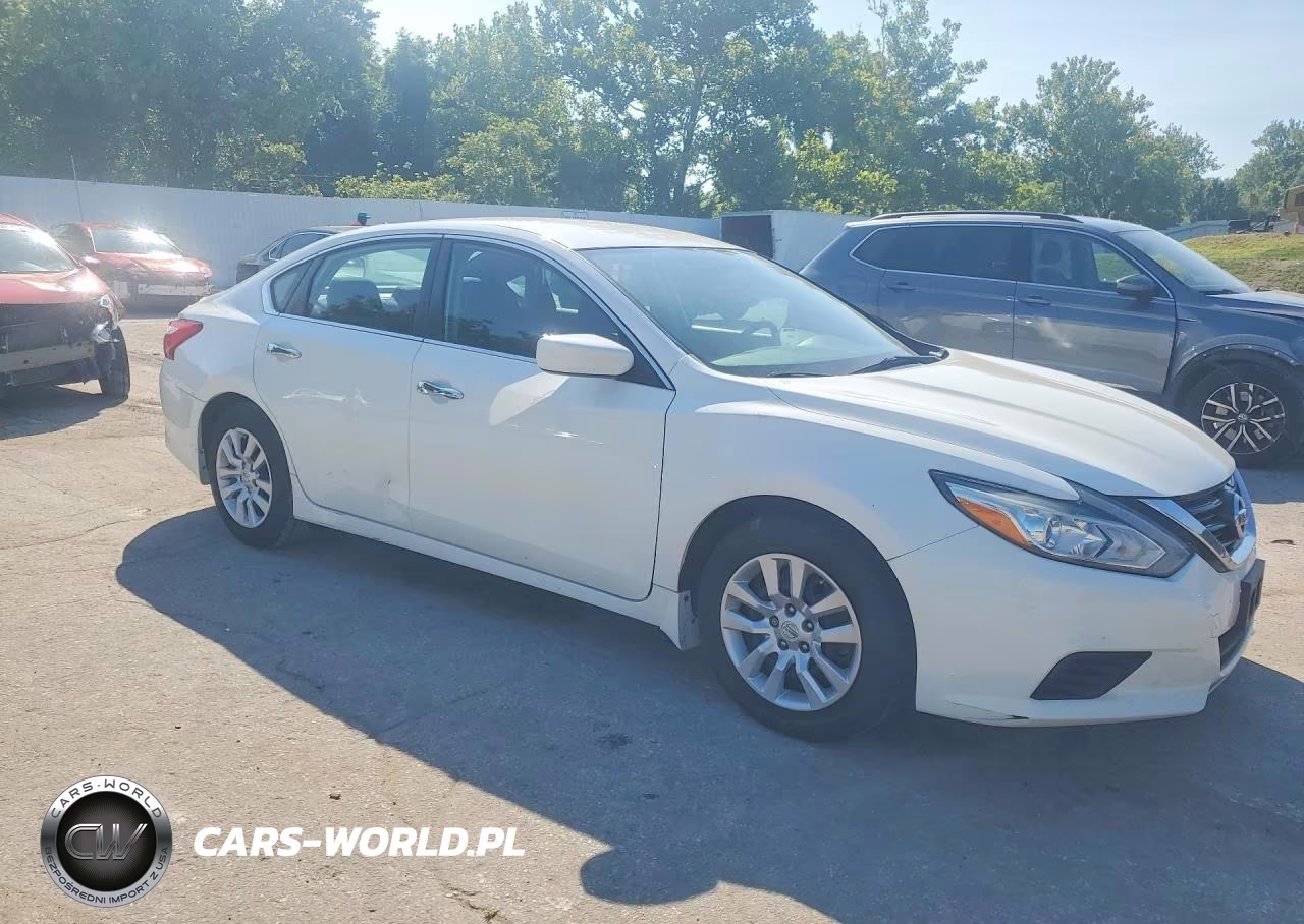 2016 Nissan Altima 2.5 S VIN:1N4AL3AP8GC130731 - 4