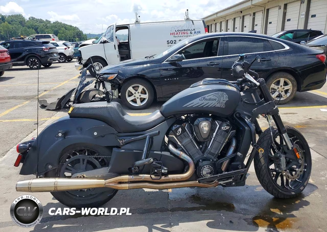 2024 Indian Motorcycle Co. Challenger Darkhorse W-Powerband Audio – zdjęcie 1 z 9