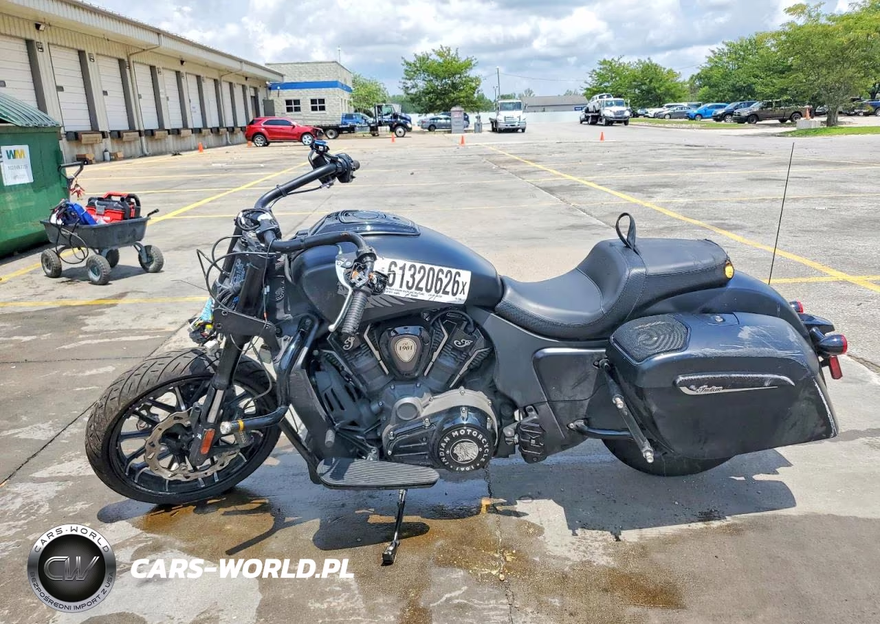 2024 Indian Motorcycle Co. Challenger Darkhorse W-Powerband Audio VIN:56KLCKRR1R3424682 - 3