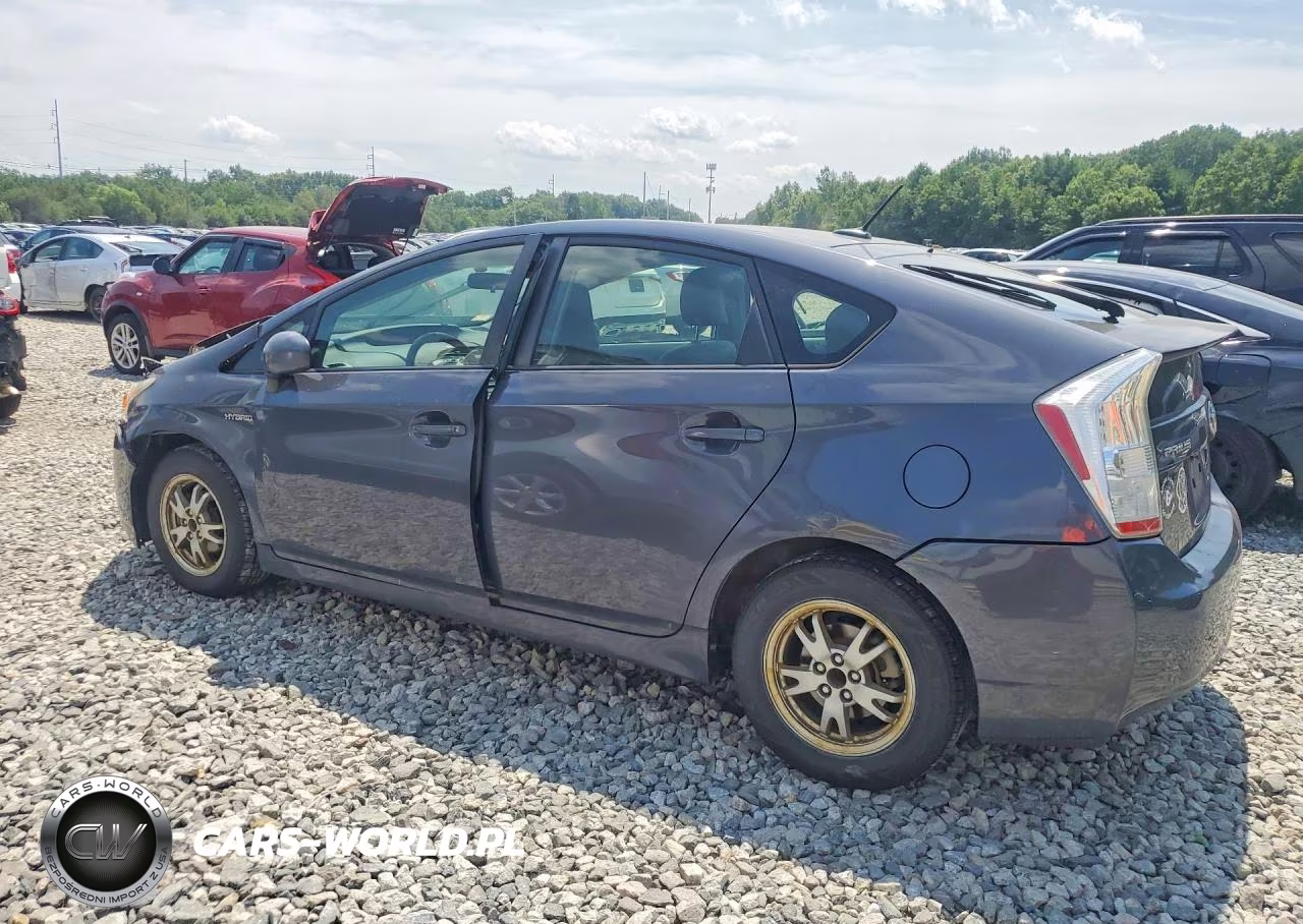 2011 Toyota Prius Two VIN:JTDKN3DU9B1381126 - 2