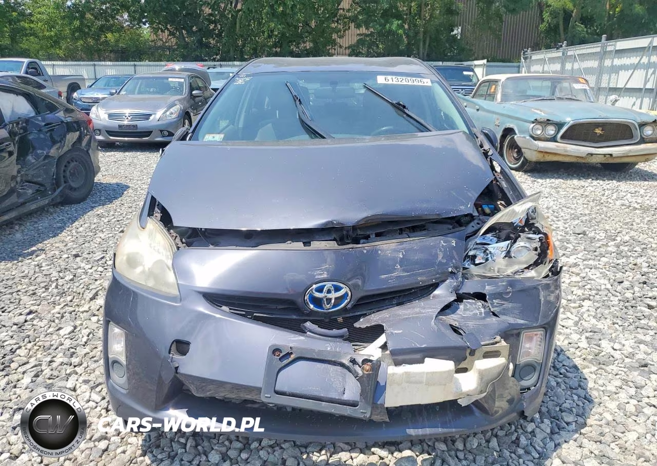 2011 Toyota Prius Two VIN:JTDKN3DU9B1381126 - 5