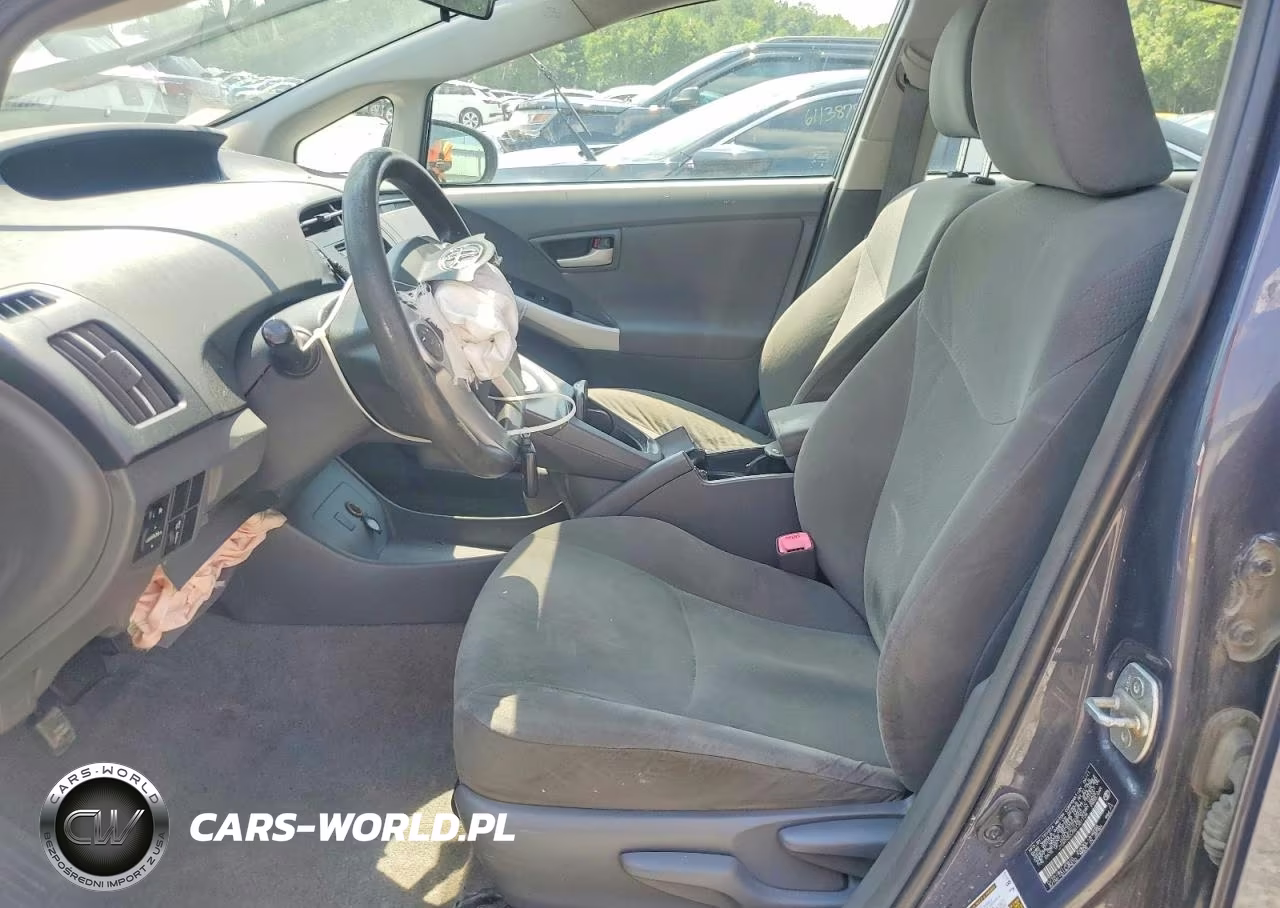 2011 Toyota Prius Two VIN:JTDKN3DU9B1381126 - 7