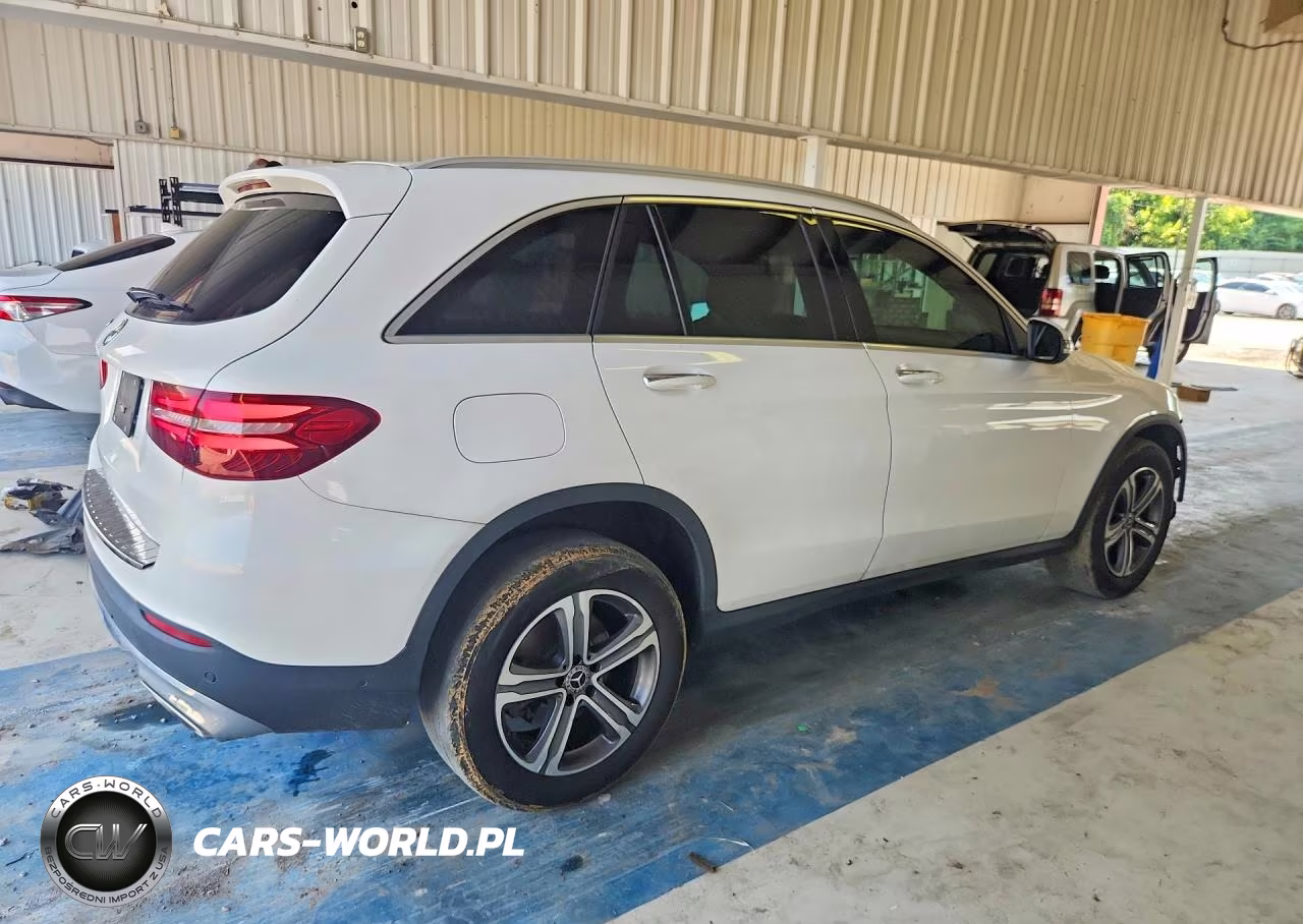 2018 Mercedes-Benz Glc 300 VIN:WDC0G4JB2JV022311 - 3
