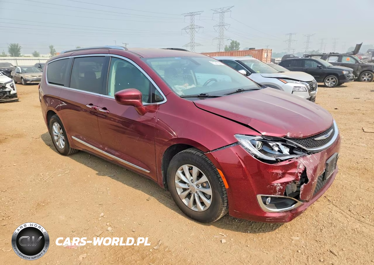 2019 Chrysler Pacifica Touring L VIN:2C4RC1BG8KR644756 - 4