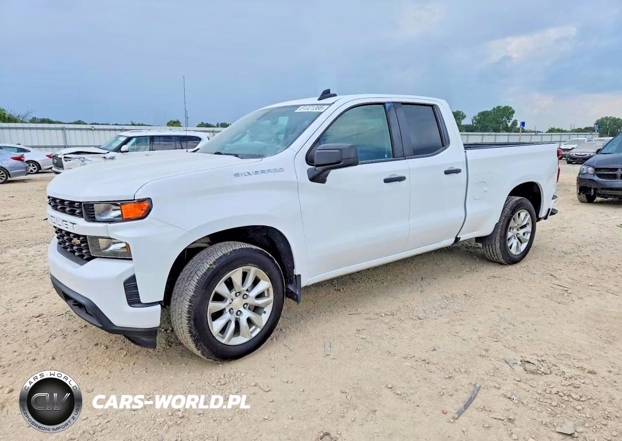 2020 Chevrolet Silverado C1500 Custom