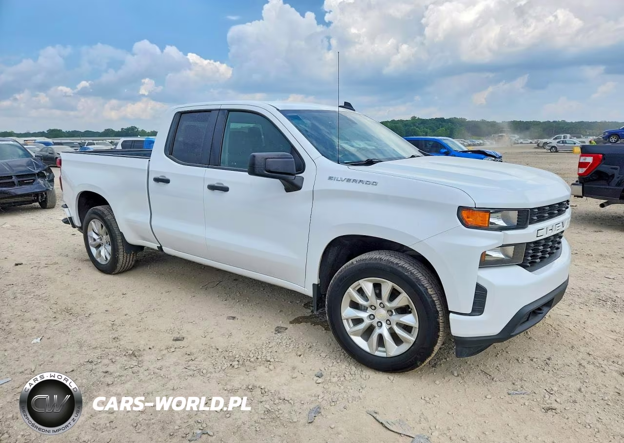 2020 Chevrolet Silverado C1500 Custom VIN:1GCRWBEK1LZ325414 - 4
