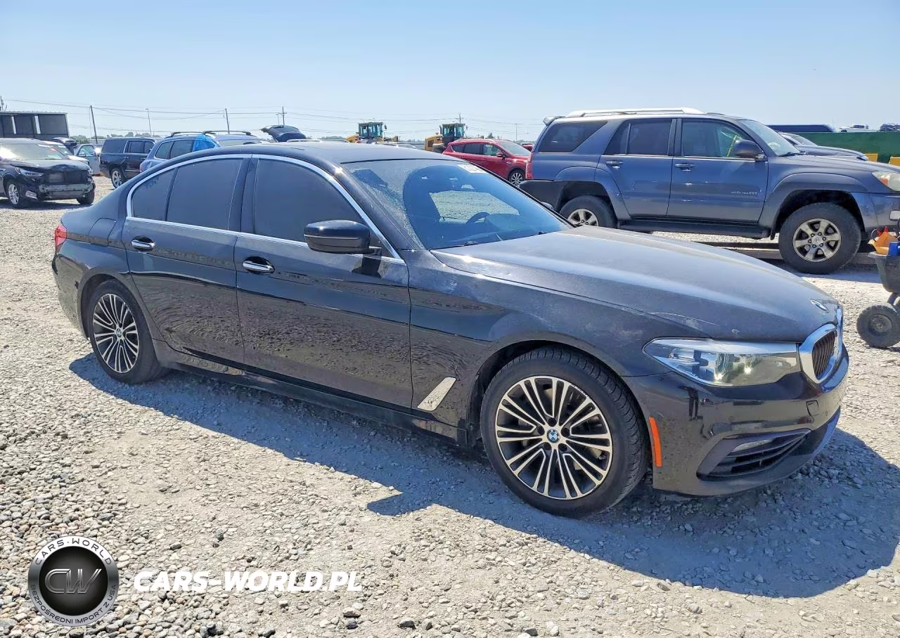 2017 BMW 530 Xi VIN:WBAJA7C38HG906929 - 4
