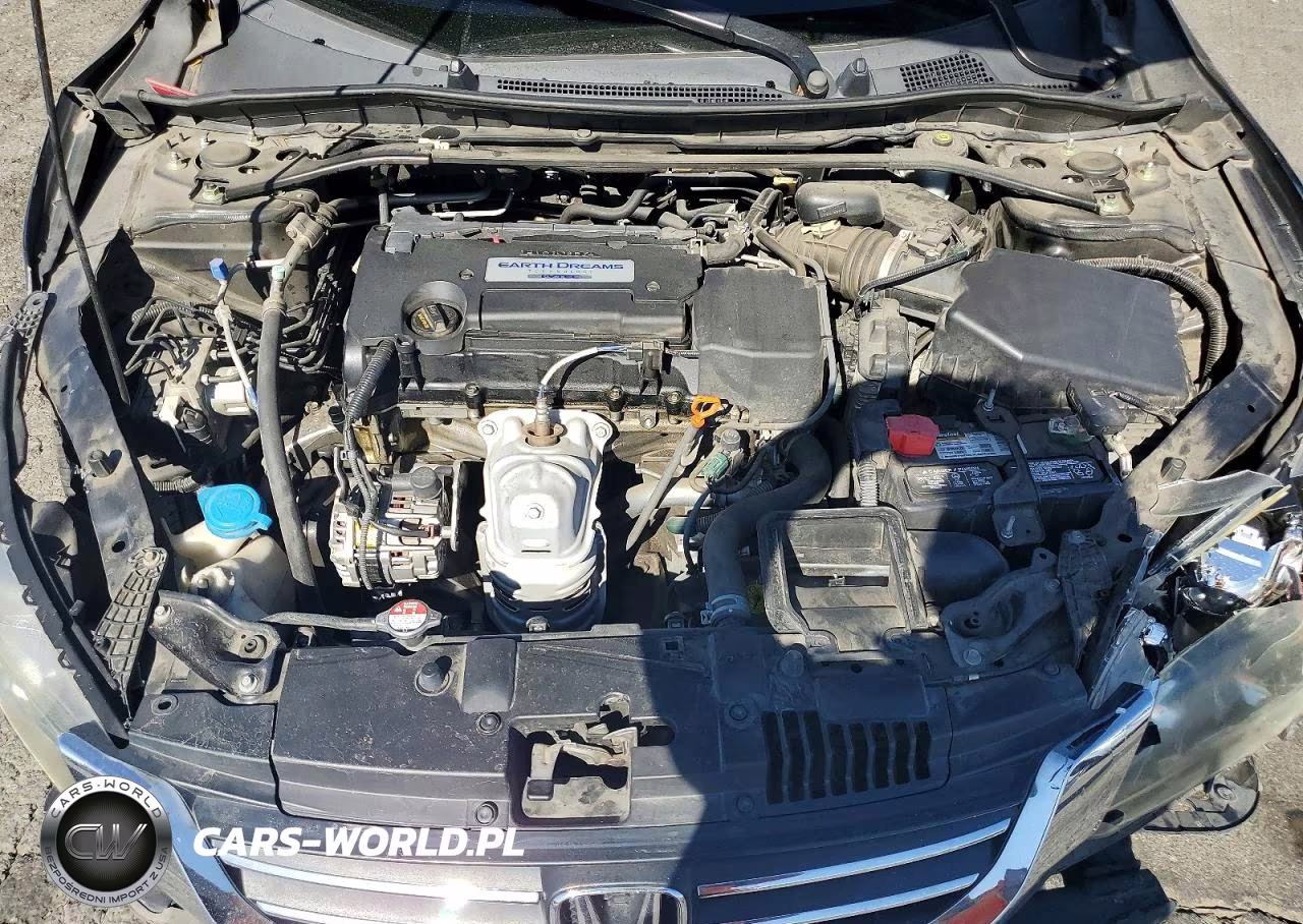 2015 Honda Accord Sport VIN:1HGCR2F50FA132696 - 11