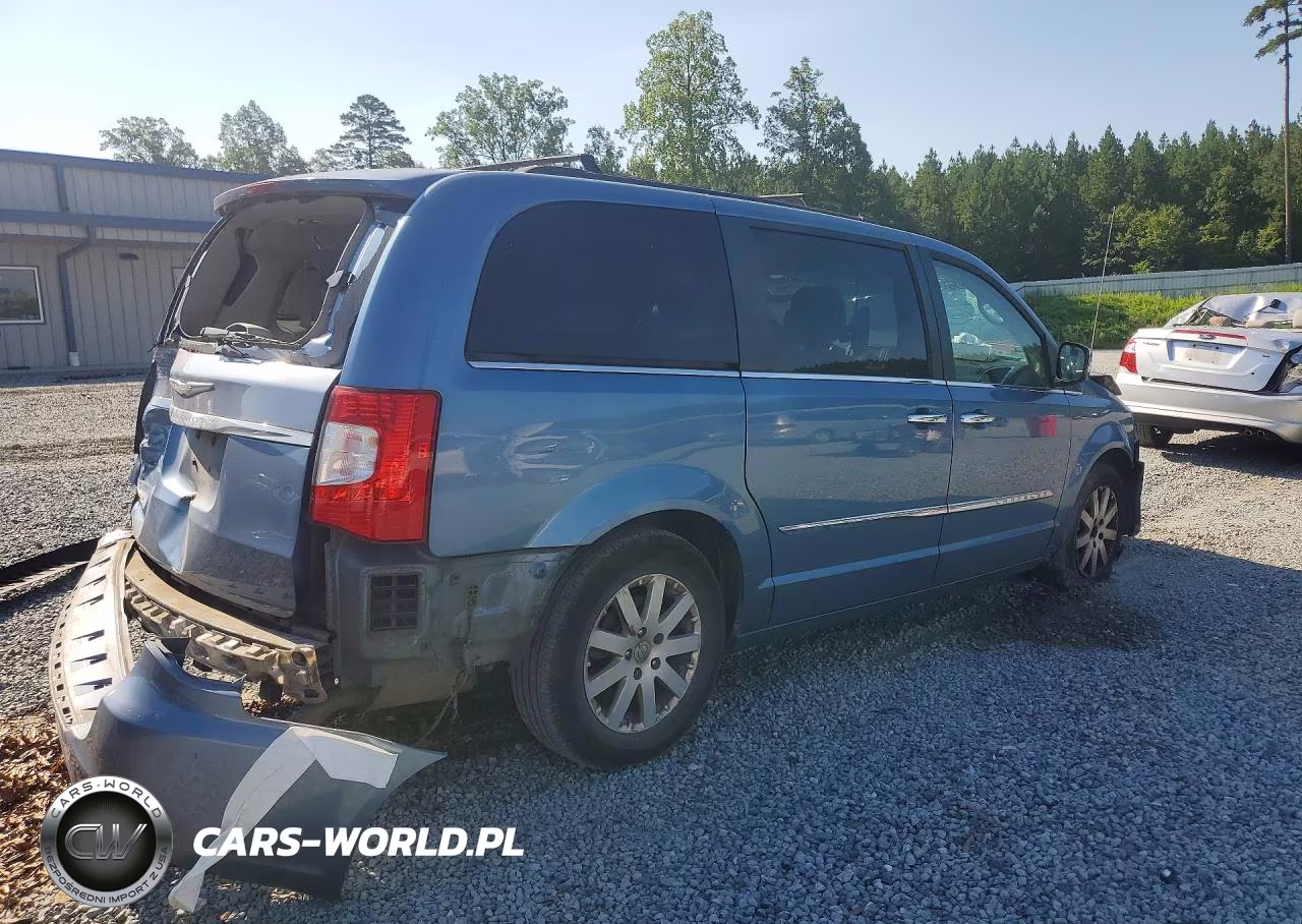 2011 Chrysler Town & Country Touring L VIN:2A4RR8DG4BR706166 - 3