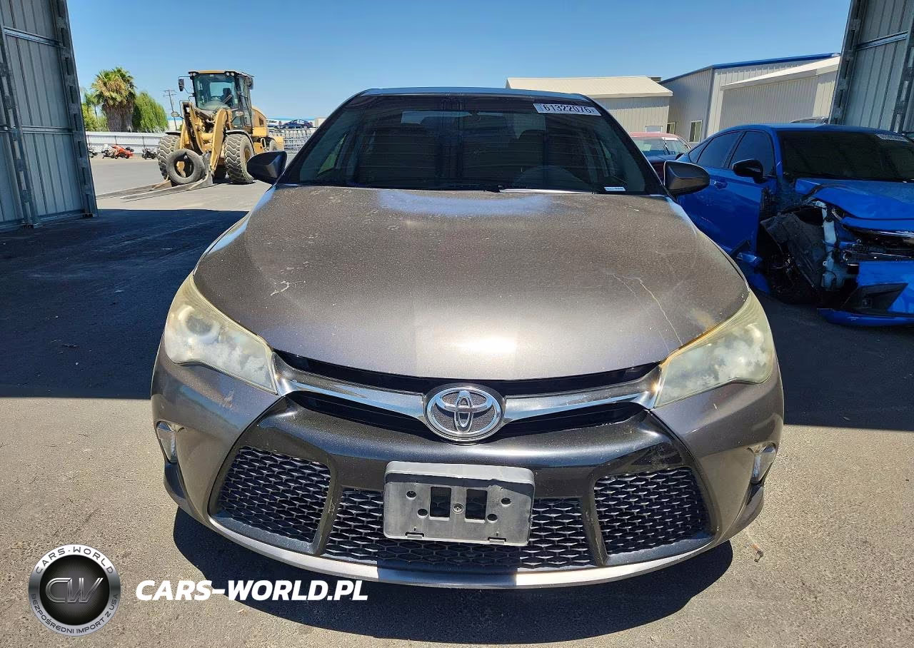 2017 Toyota Camry Se VIN:4T1BF1FK1HU403846 - 5