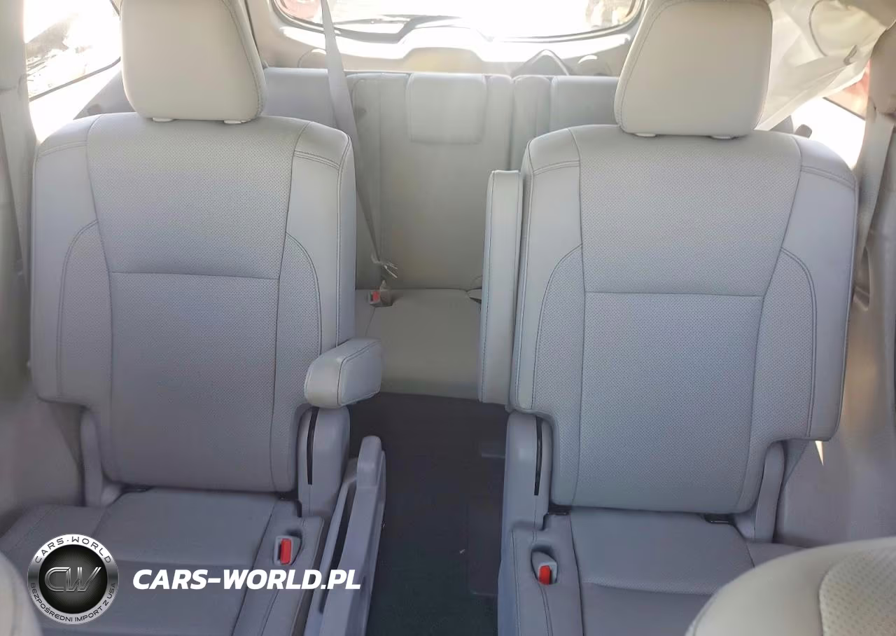 2018 Toyota Highlander VIN:5TDDZRFH2JS862580 - 10