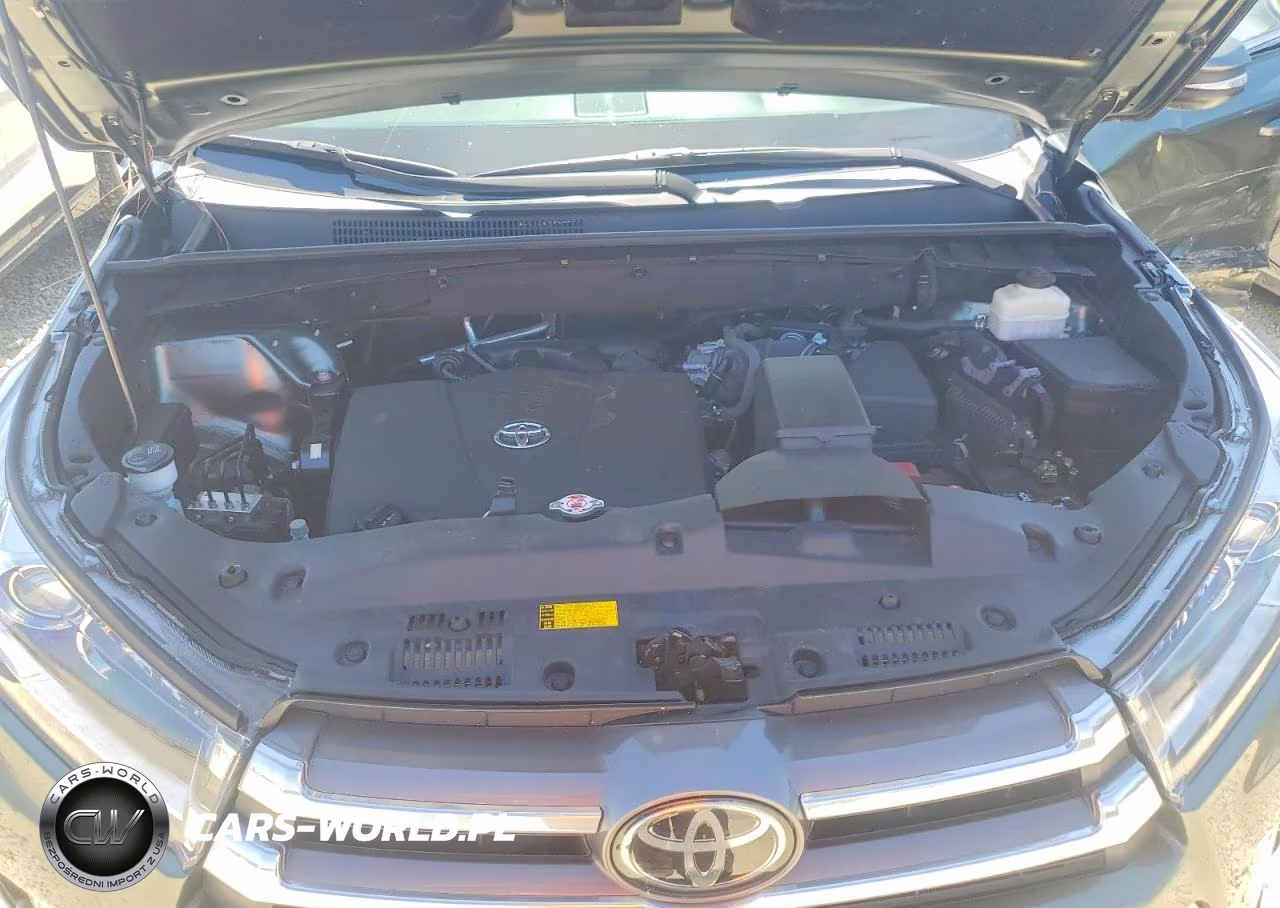 2018 Toyota Highlander VIN:5TDDZRFH2JS862580 - 12