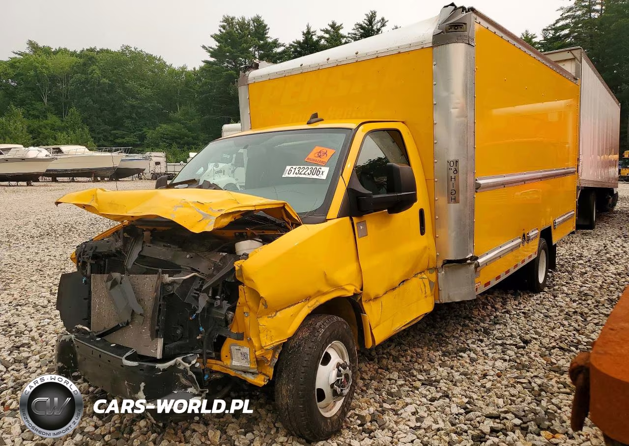 2023 GMC Savana Box Truck – zdjęcie 1 z 13