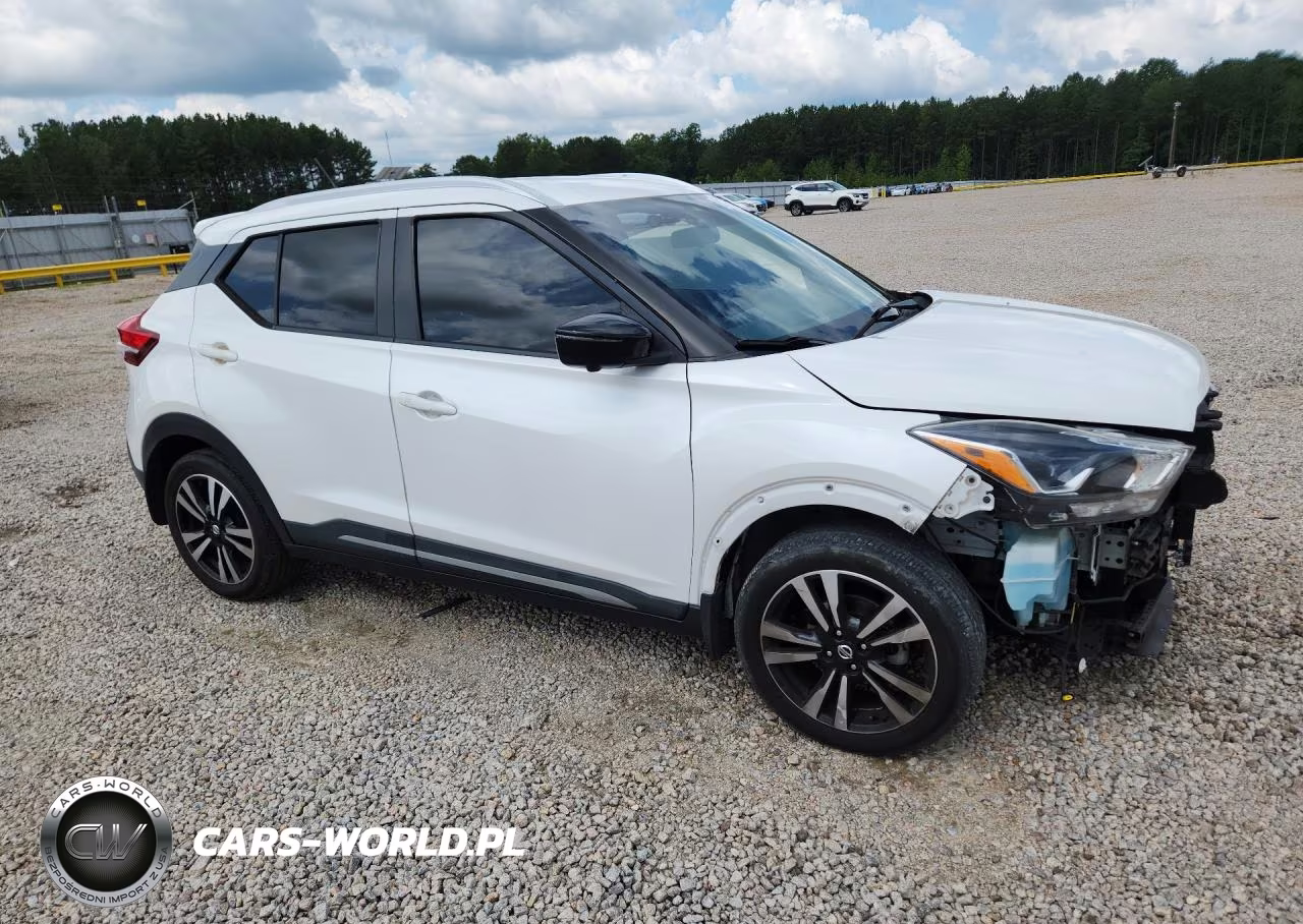 2020 Nissan Kicks Sr VIN:3N1CP5DV9LL523507 - 4