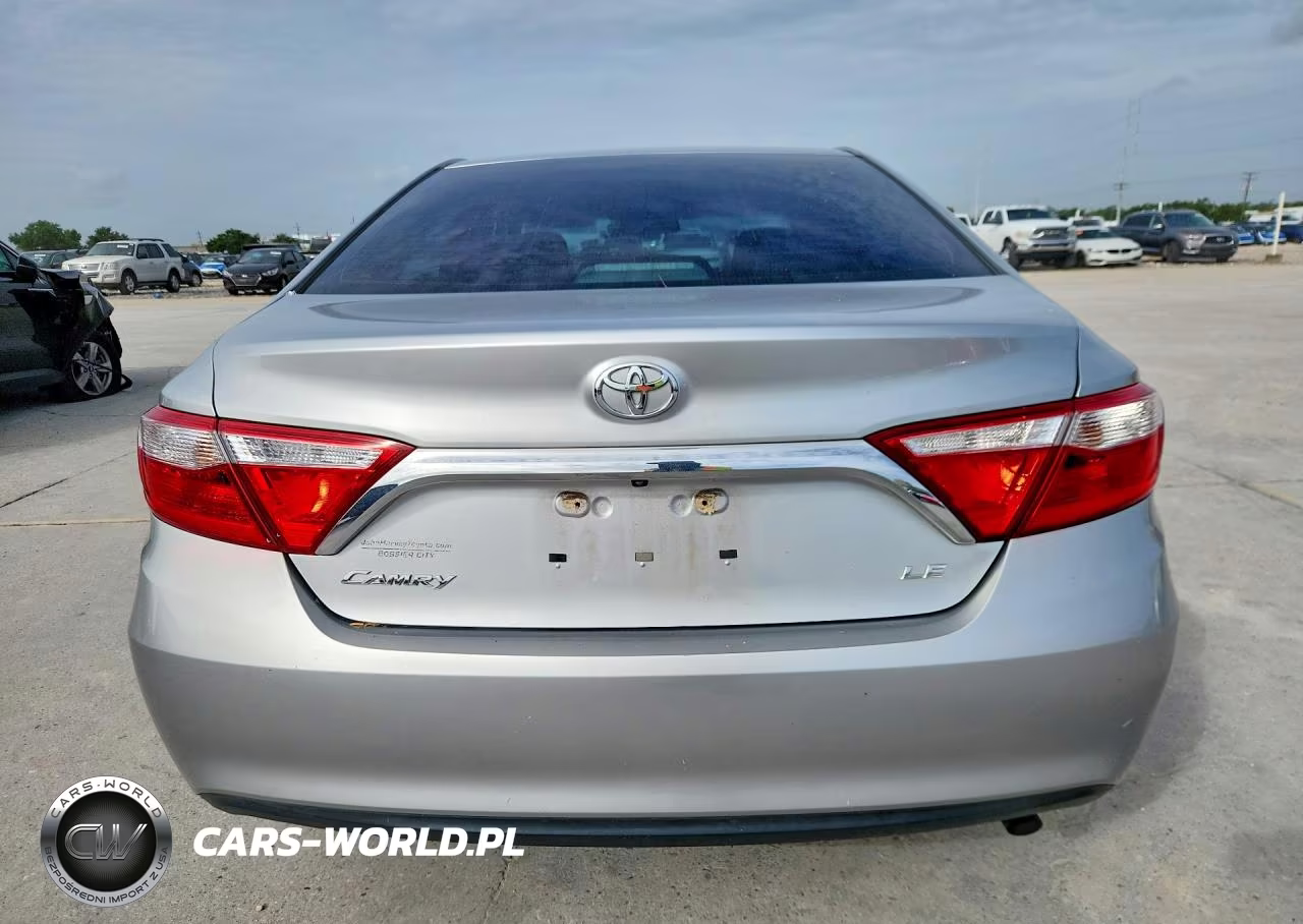 2016 Toyota Camry Le VIN:4T4BF1FK9GR573974 - 6
