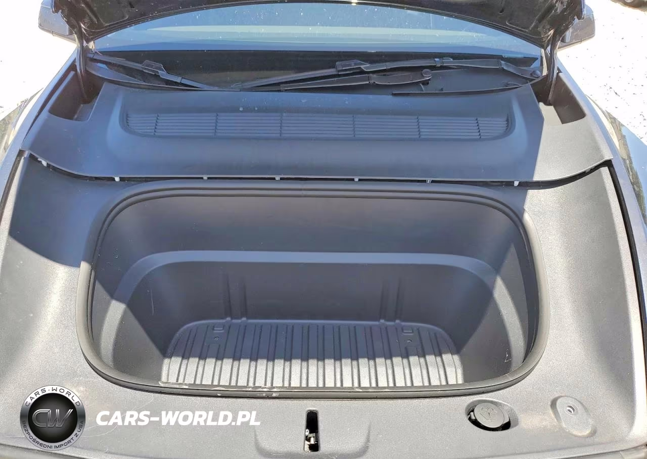 2026 Tesla Model Y VIN:7SAYGDEDXTA462380 - 11