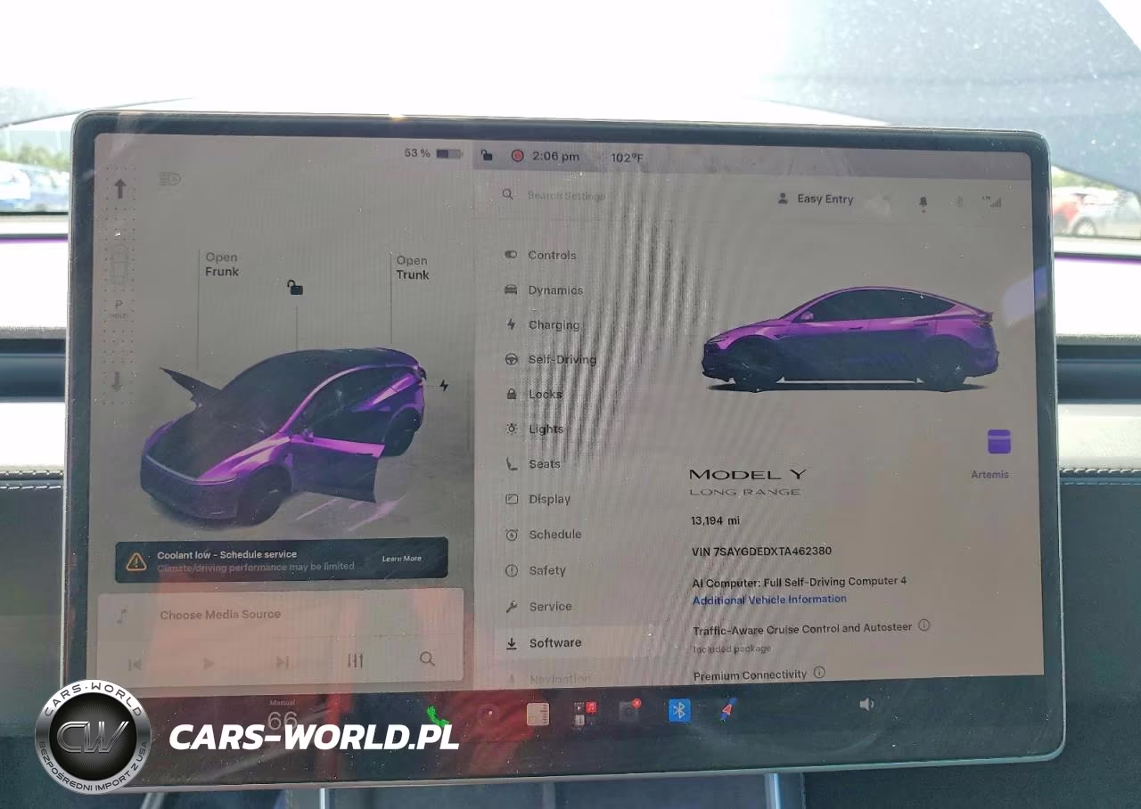2026 Tesla Model Y VIN:7SAYGDEDXTA462380 - 9