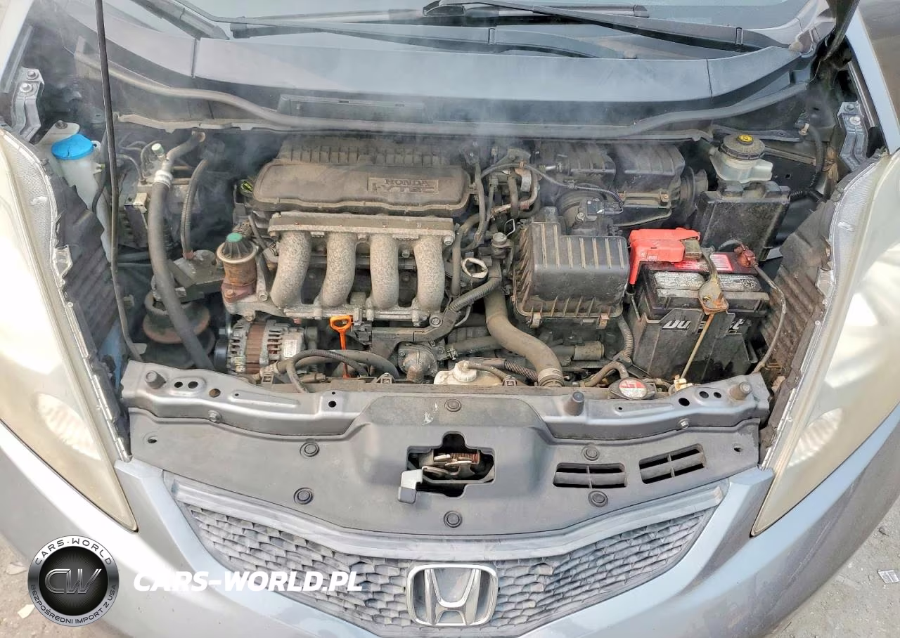 2013 Honda Fit VIN:JHMGE8H31DC083499 - 11