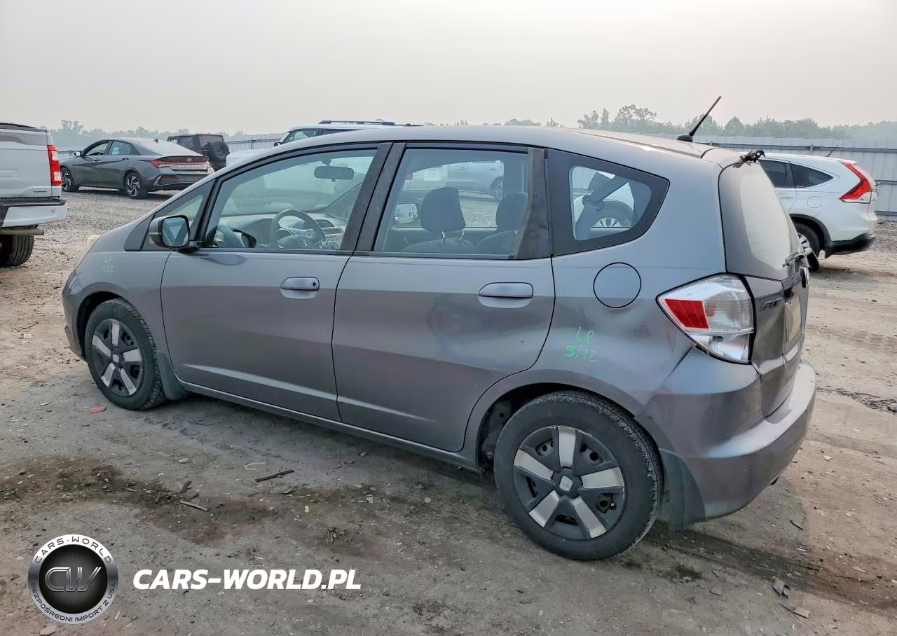 2013 Honda Fit VIN:JHMGE8H31DC083499 - 2