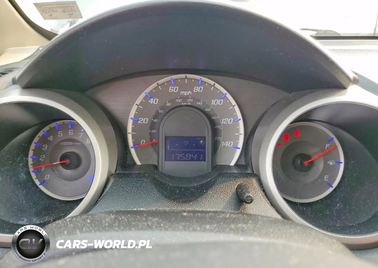 2013 Honda Fit VIN:JHMGE8H31DC083499 - 9