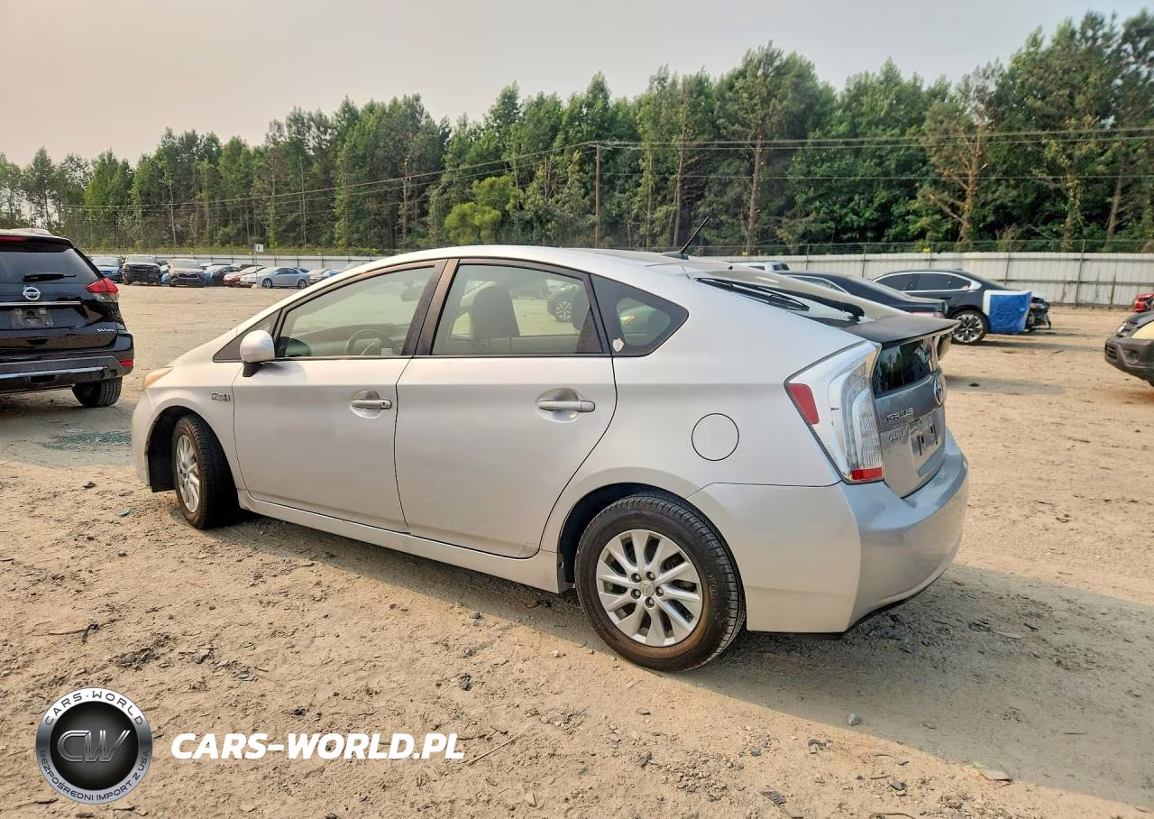 2013 Toyota Prius Plug-In Hybrid Base VIN:JTDKN3DP2D3038921 - 2