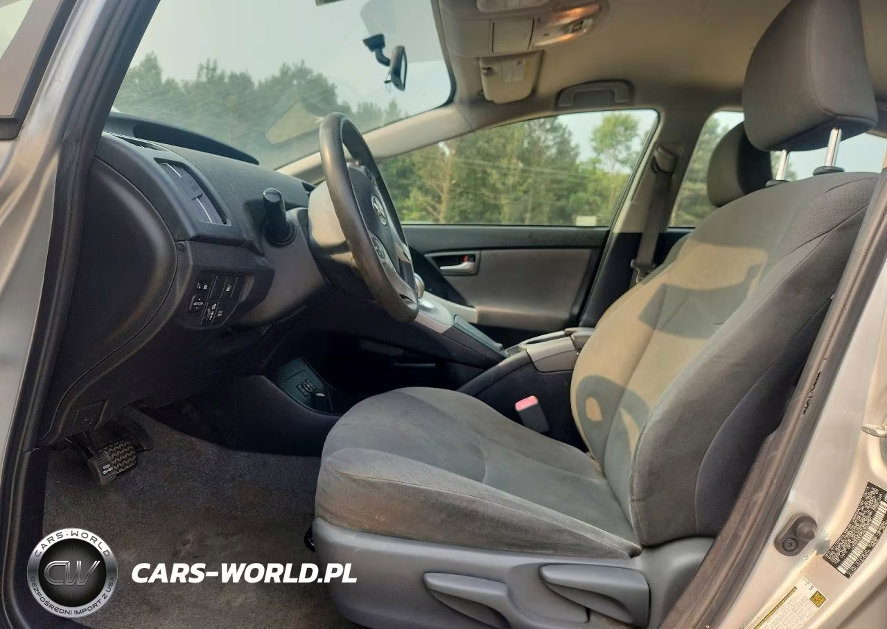 2013 Toyota Prius Plug-In Hybrid Base VIN:JTDKN3DP2D3038921 - 7