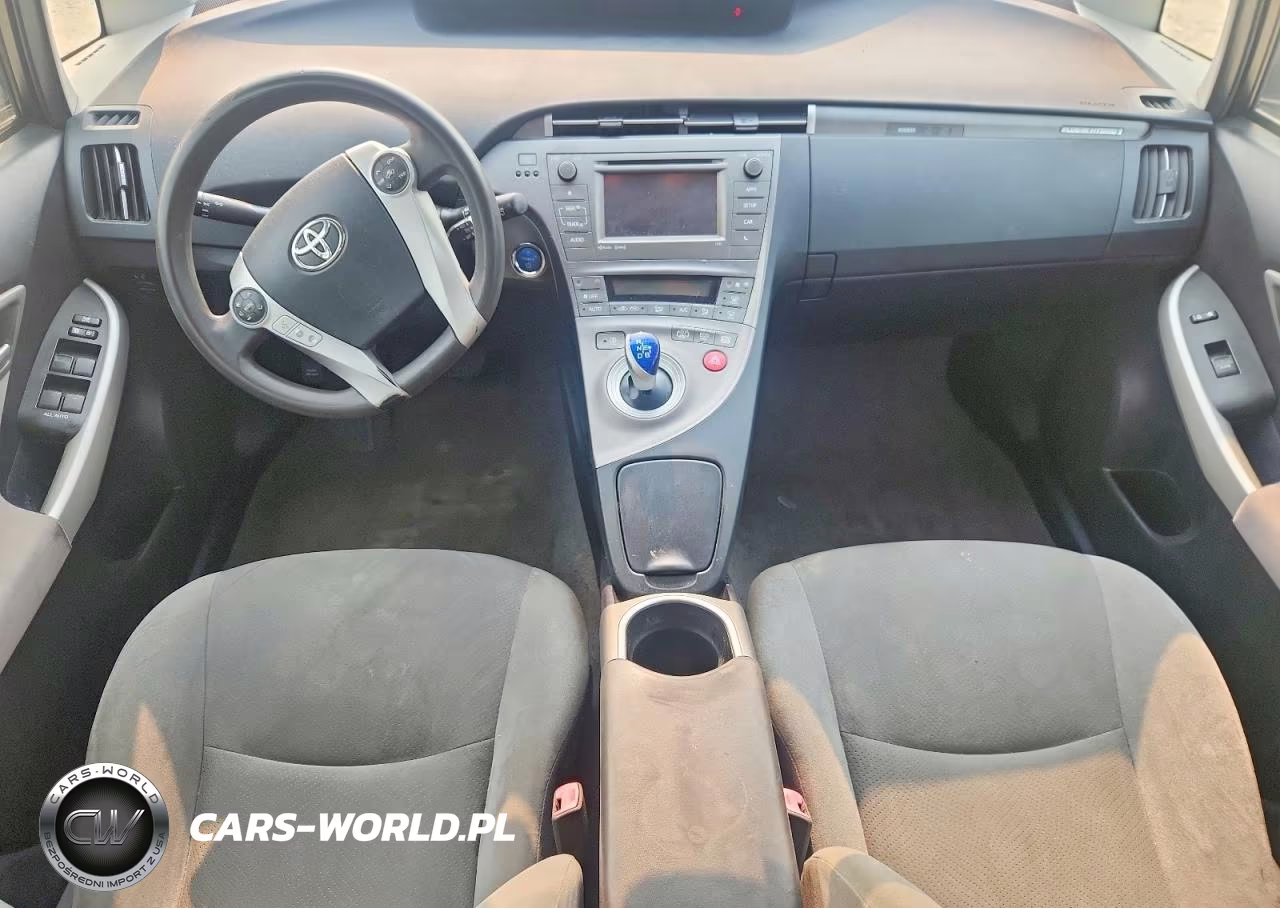 2013 Toyota Prius Plug-In Hybrid Base VIN:JTDKN3DP2D3038921 - 8