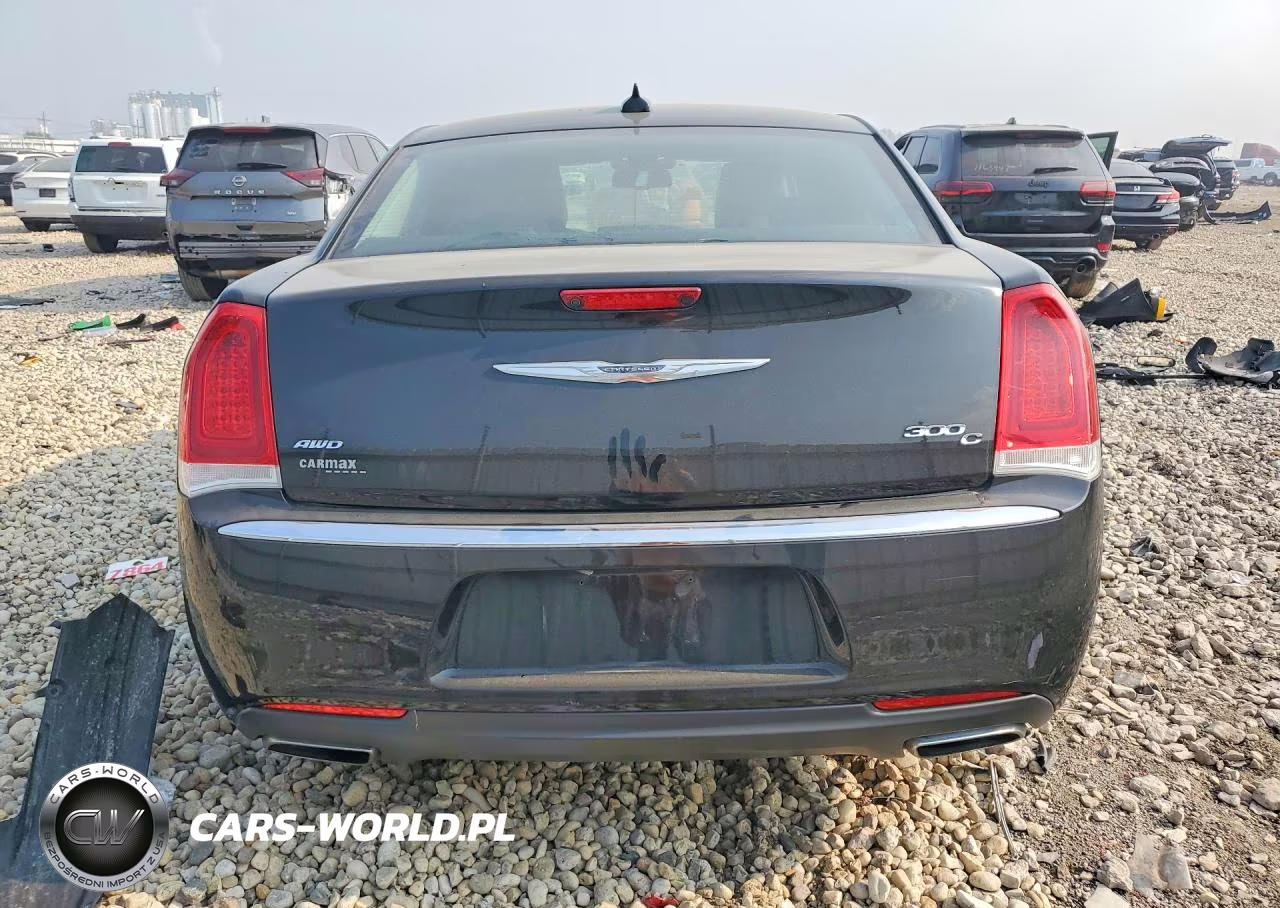 2016 Chrysler 300C VIN:2C3CCAKG3GH261704 - 6