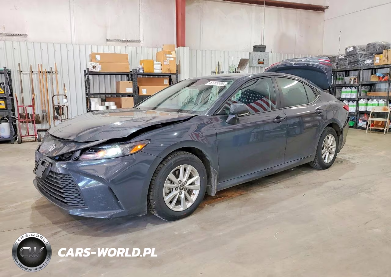 2025 Toyota Camry Le – zdjęcie 1 z 12