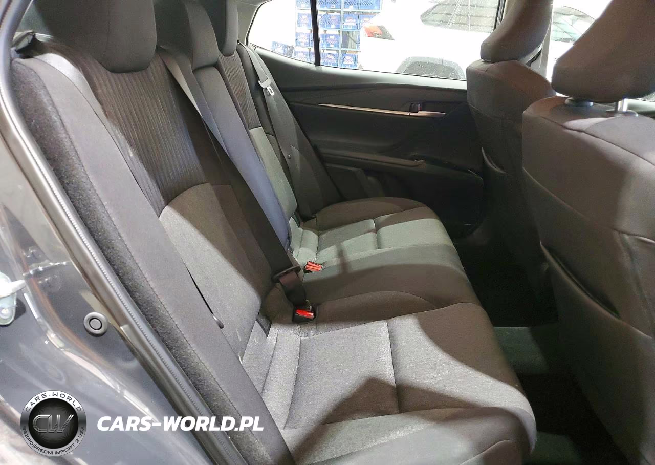 2025 Toyota Camry Le VIN:4T1DAACK3SU591823 - 10