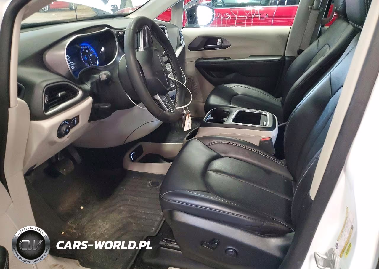 2024 Chrysler Pacifica Touring L VIN:2C4RC1BG2RR152833 - 7