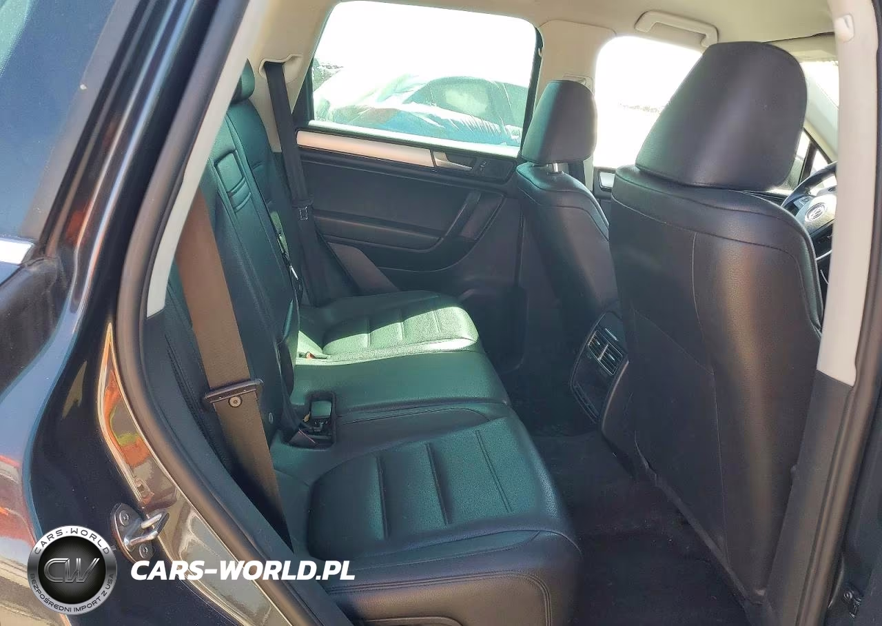 2011 Volkswagen Touareg V6 VIN:WVGFF9BP5BD004592 - 11