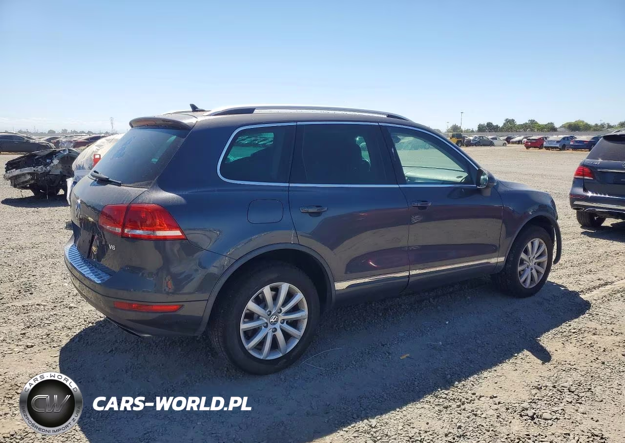 2011 Volkswagen Touareg V6 VIN:WVGFF9BP5BD004592 - 3