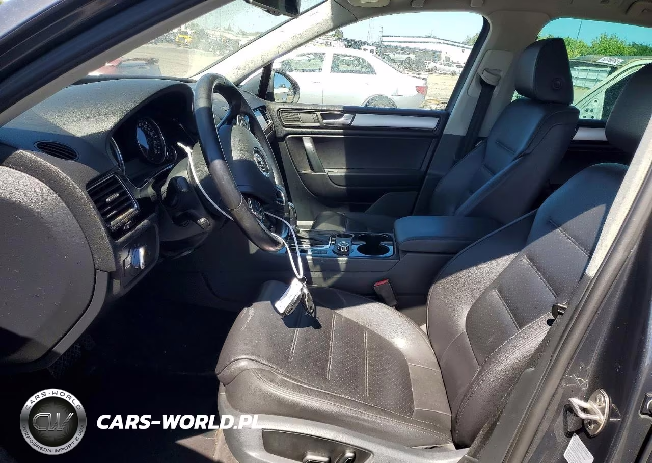 2011 Volkswagen Touareg V6 VIN:WVGFF9BP5BD004592 - 7