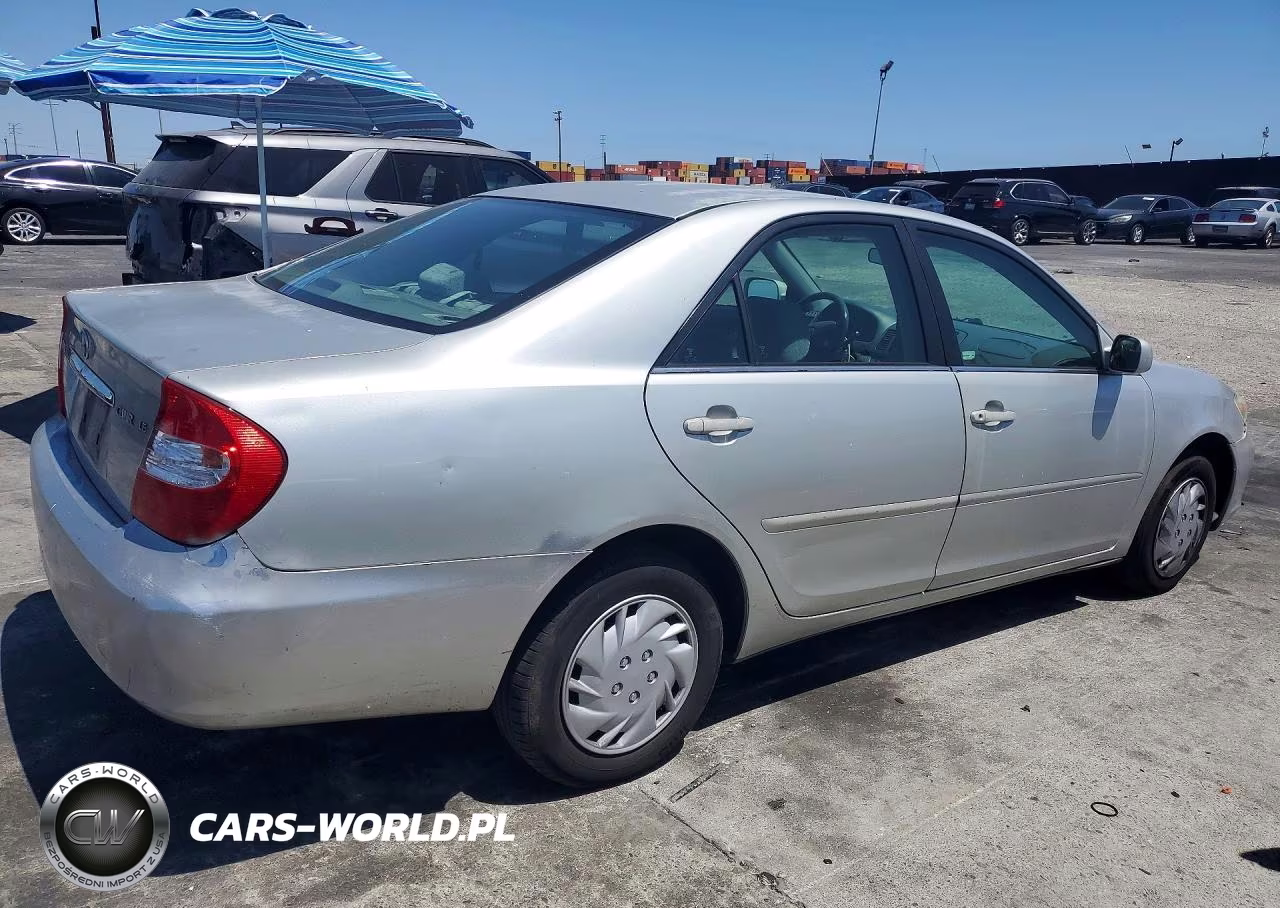 2004 Toyota Camry Le VIN:4T1BE32K34U290576 - 3