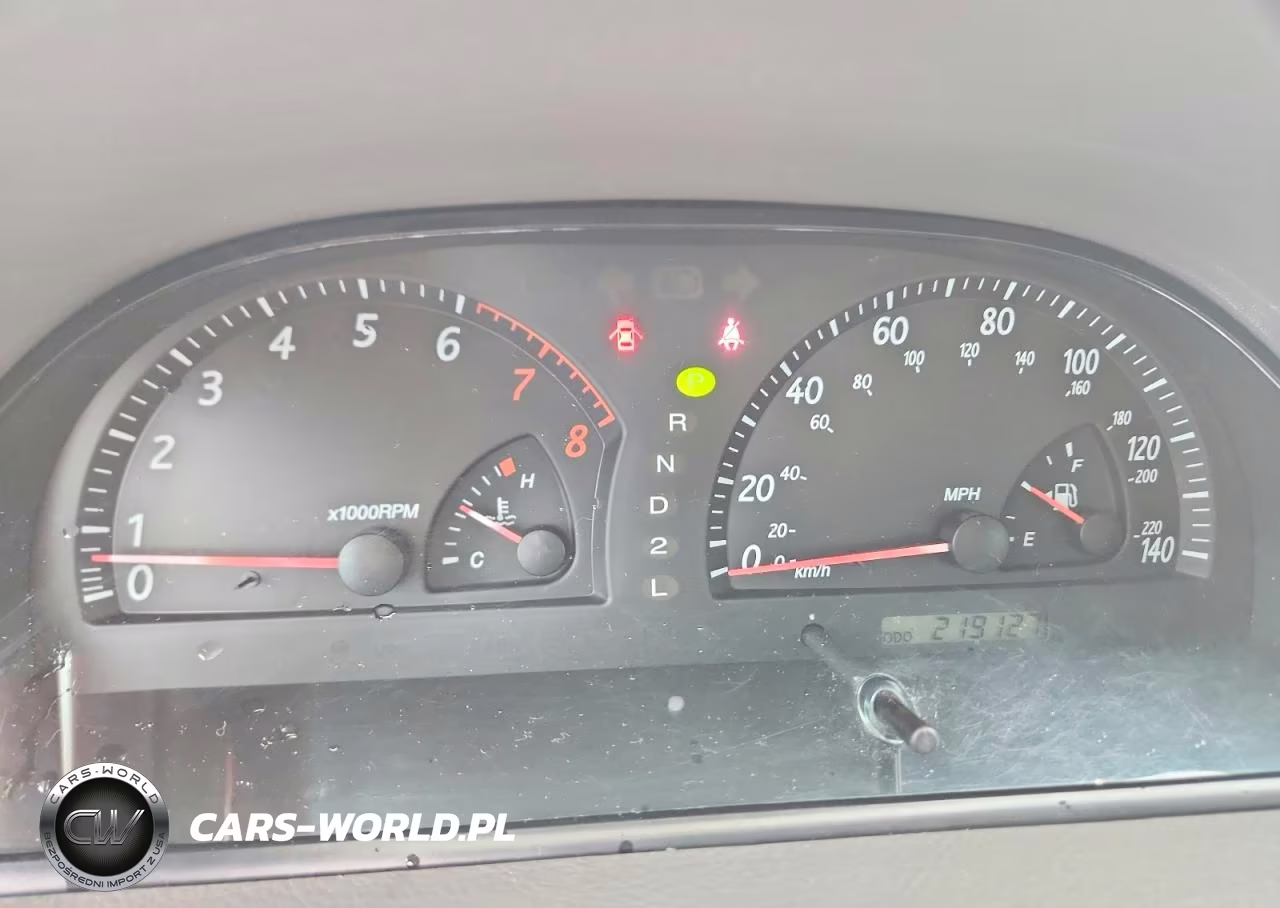 2003 Toyota Camry Le VIN:JTDBE32K930229016 - 9