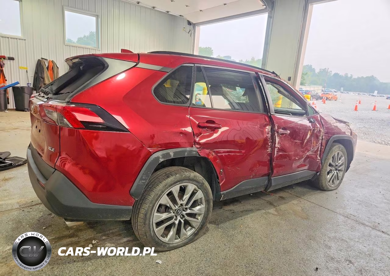 2019 Toyota Rav4 Xle Premium VIN:2T3C1RFV8KW040097 - 3